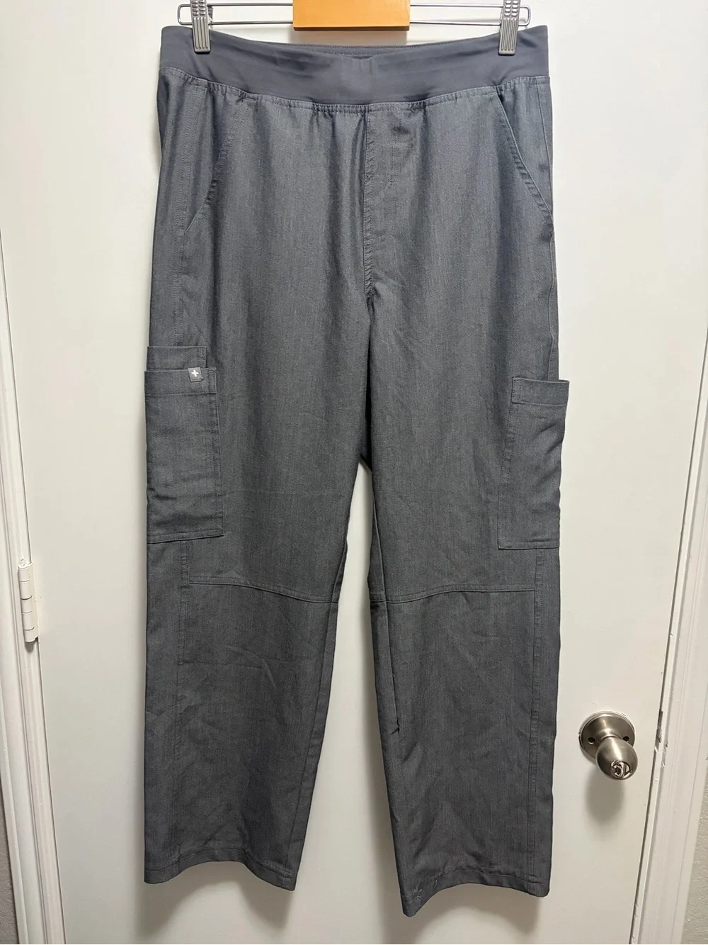 Figs Mens Axim Cargo Scrub Pants Gray Heathered Green Drawstring Size Medium